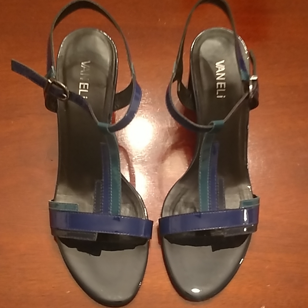Vaneli Italian patent leather sandals